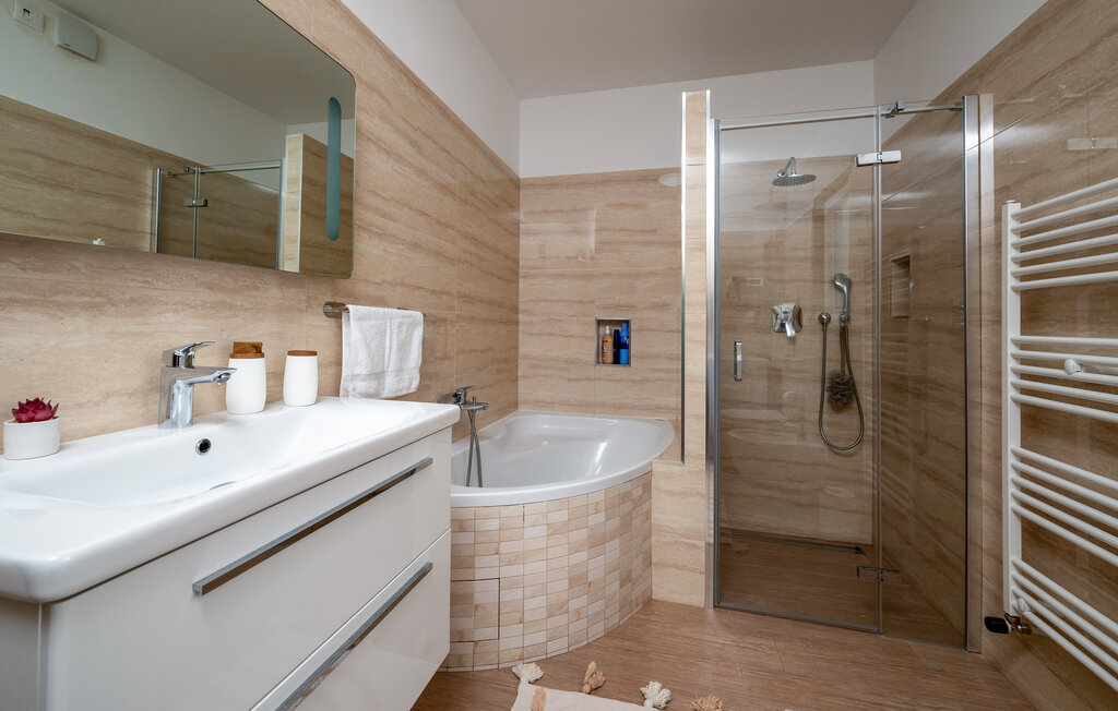 Semesterhus - Pula , Kroatien - CIR713 705