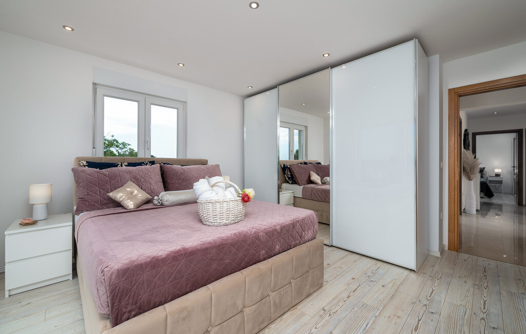 Semesterhus - Pula , Kroatien - CIR713 604