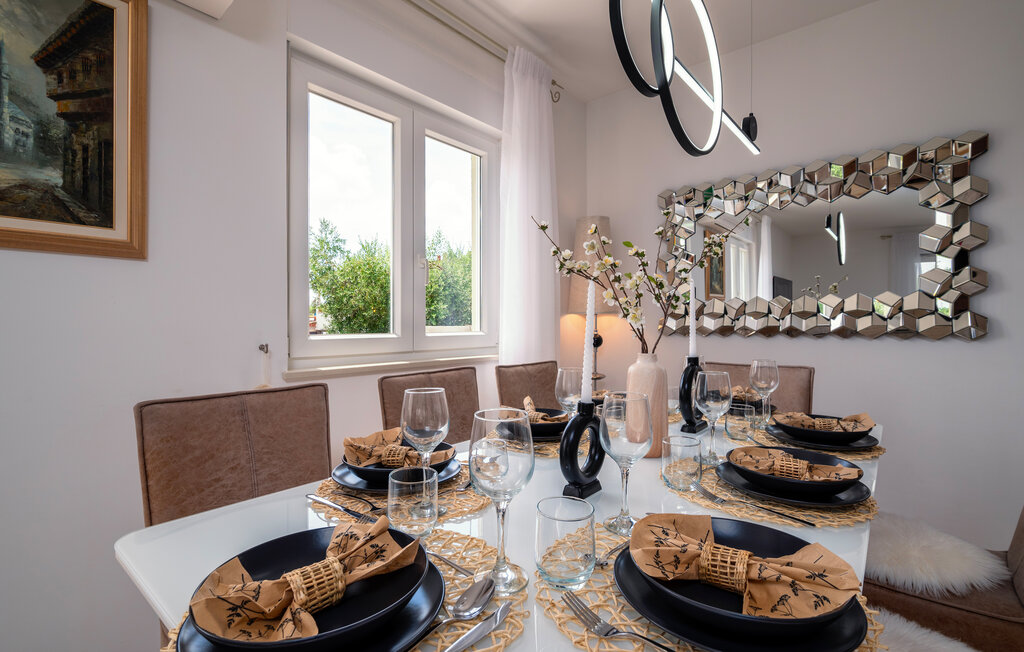 Semesterhus - Pula , Kroatien - CIR713 402