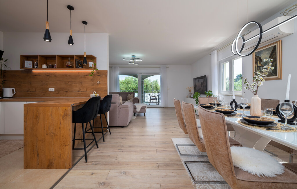 Semesterhus - Pula , Kroatien - CIR713 404