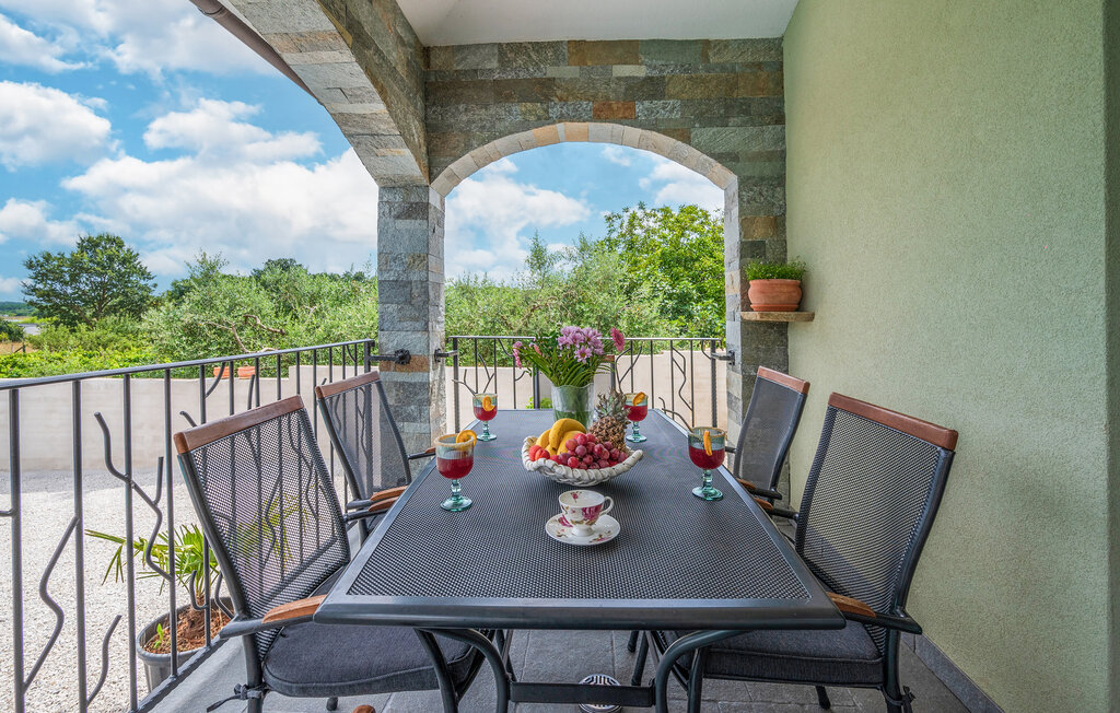 Semesterhus - Pula , Kroatien - CIR713 101