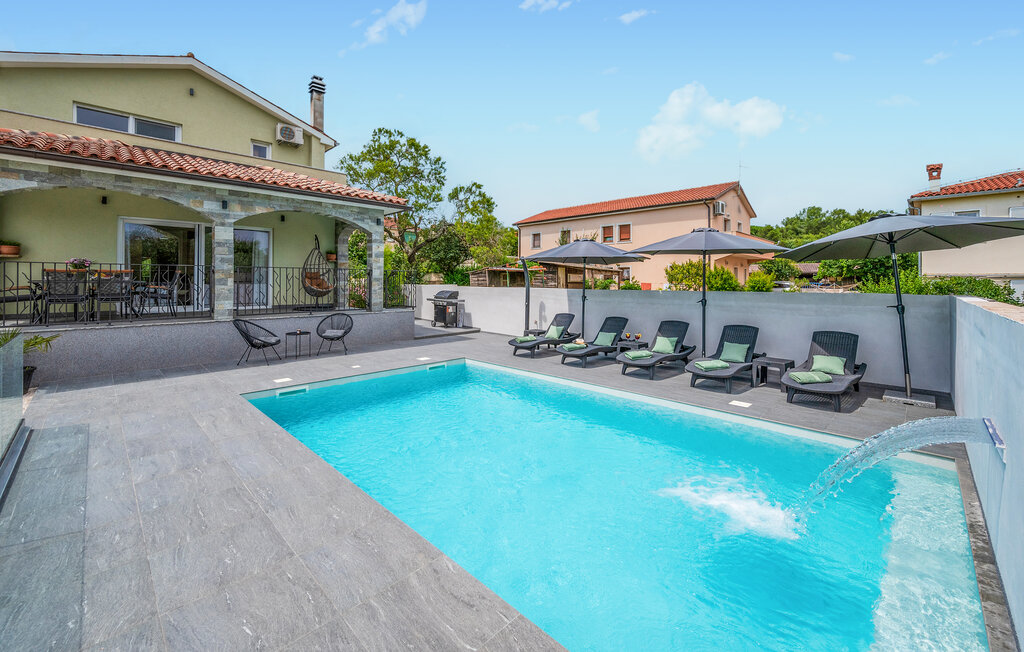 Semesterhus - Pula , Kroatien - CIR713 11