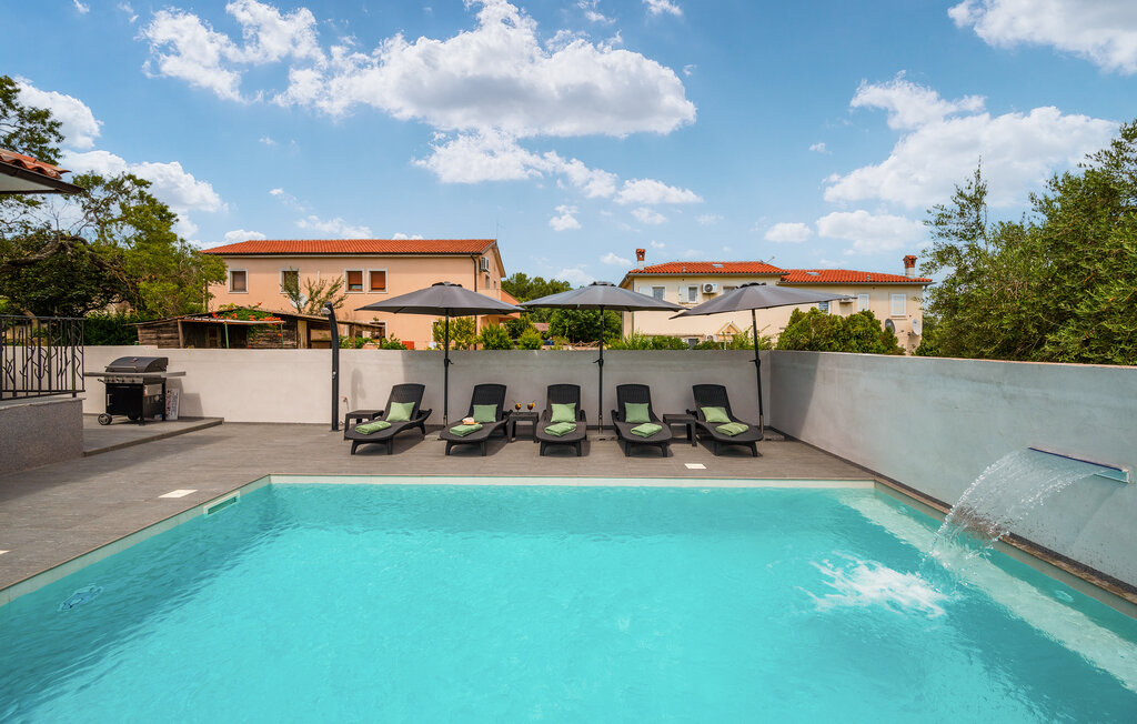 Semesterhus - Pula , Kroatien - CIR713 14