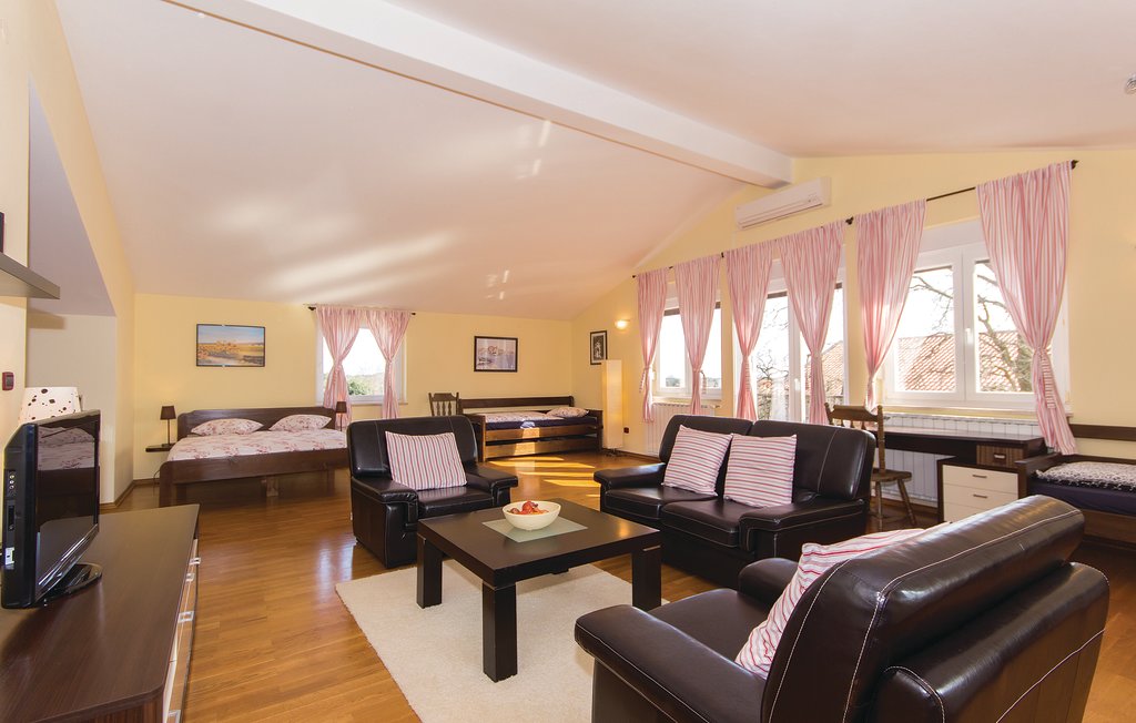 Ferienhaus - Pula-Sisan , Kroatien - CIZ184 25