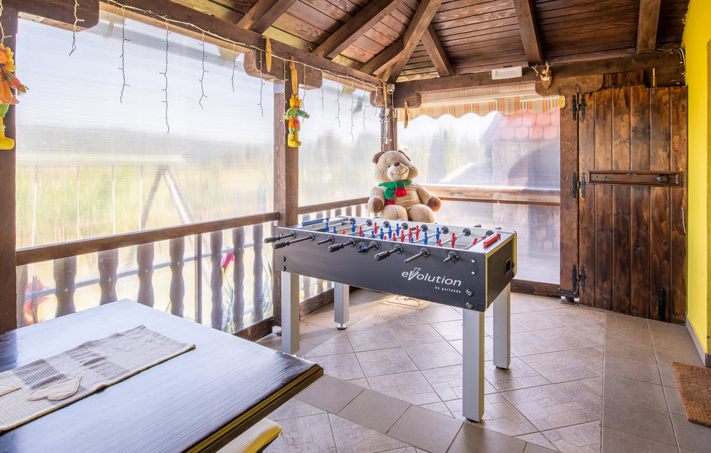 Semesterhus - Plitvicka jezera-Plaski , Kroatien - CKB275 8