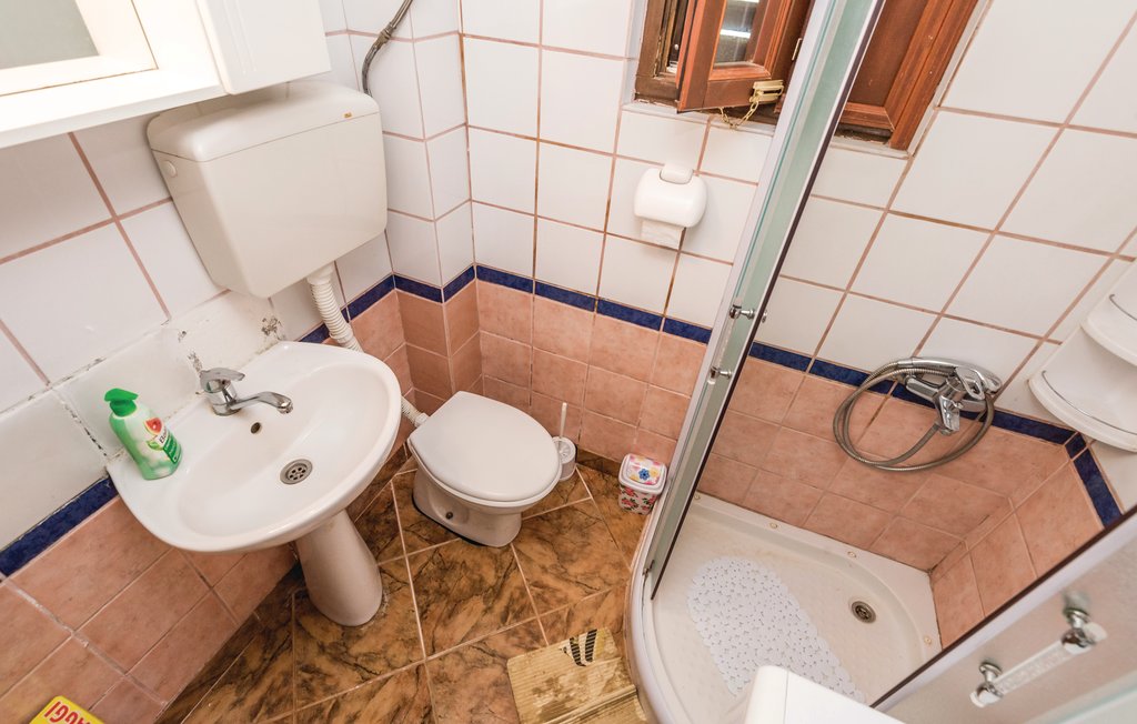 Semesterhus - Plitvicka jezera-Plaski , Kroatien - CKB275 34