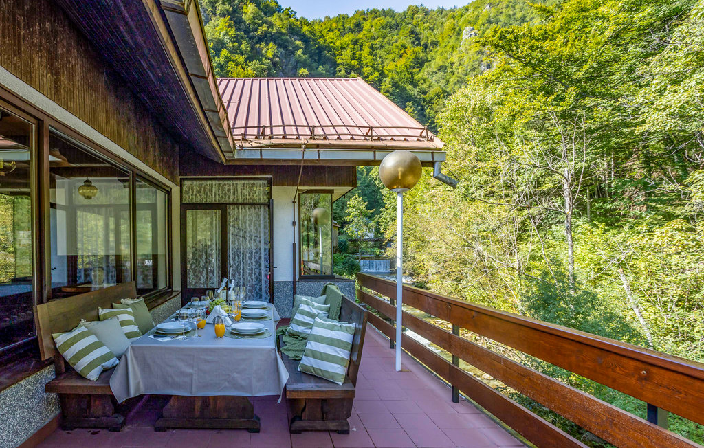 Kuća-za-odmor - Gorski kotar - Cabar , Hrvatska - CKB334 2