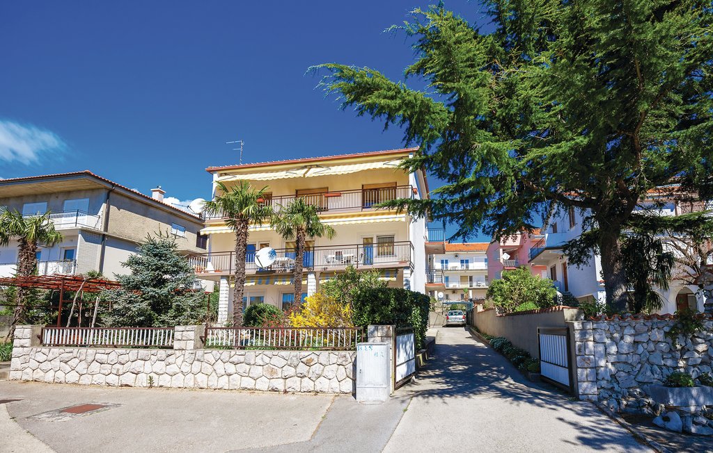 Apartment Crikvenica (CKC996)