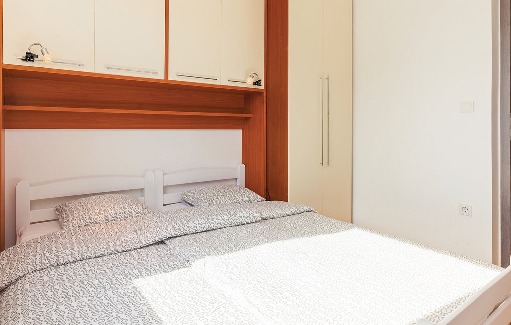 Feriehuse - Novi Vinodolski , Kroatien - CKN380 34