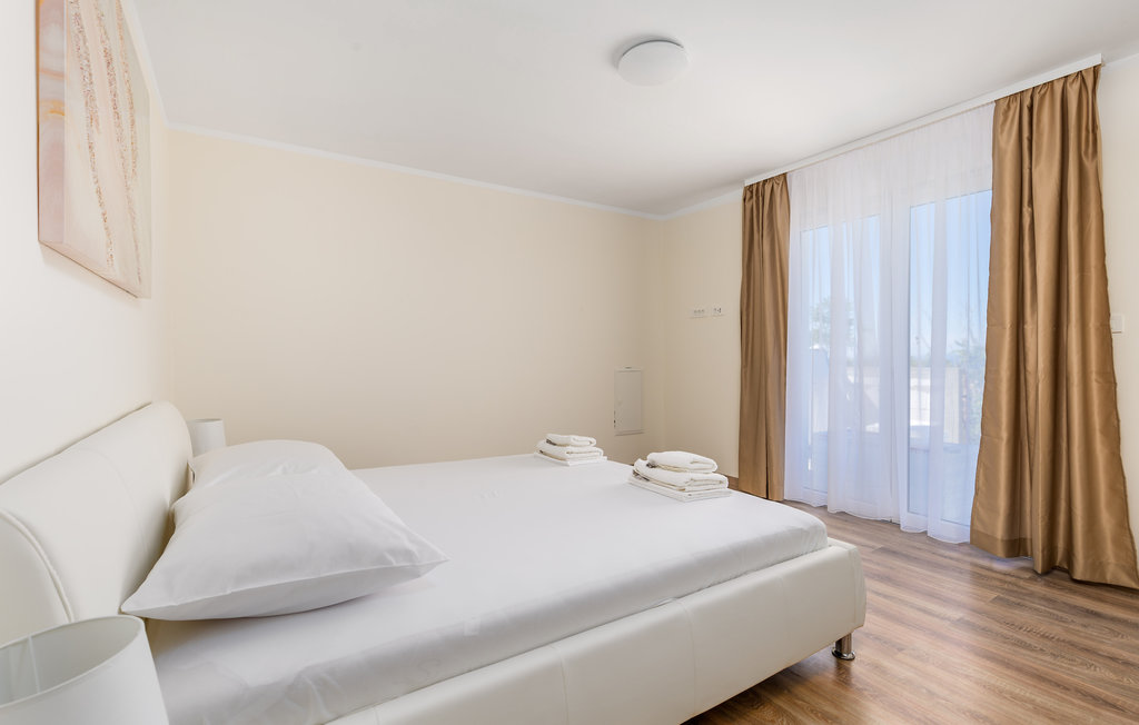 Ferienhaus - Rab-Mundanije , Kroatien - CKR606 30