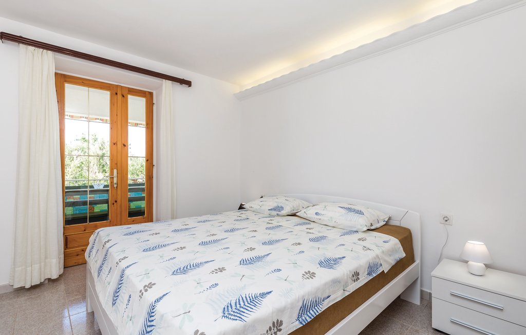
Holiday rental - Rab-Barbat , Croatia - CKR587 25