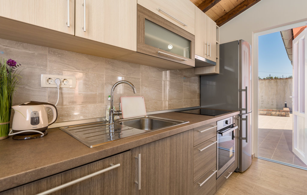 Ferienhaus - Rab-Mundanije , Kroatien - CKR605 23