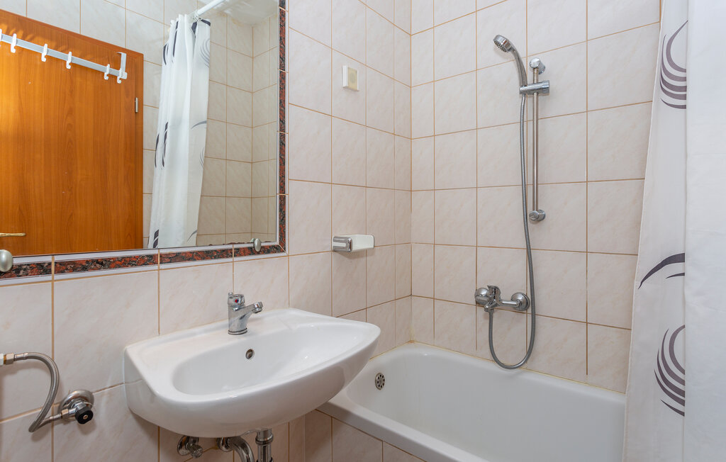 Ferienhaus - Rab-Mundanije , Kroatien - CKR454 31