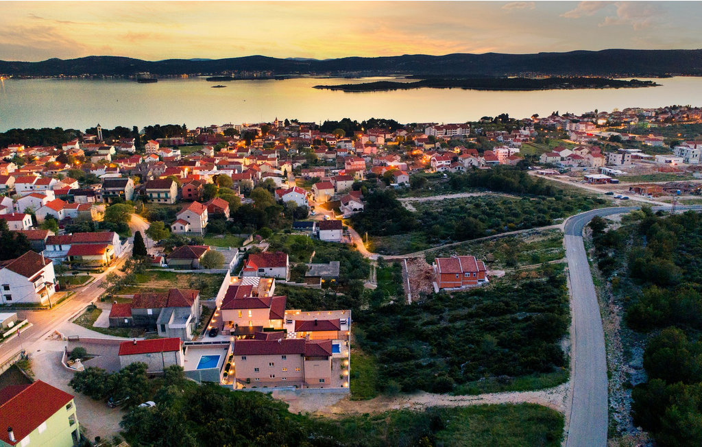 Semesterhus - Biograd-Sveti Filip i Jakov , Kroatien - CLD380 45