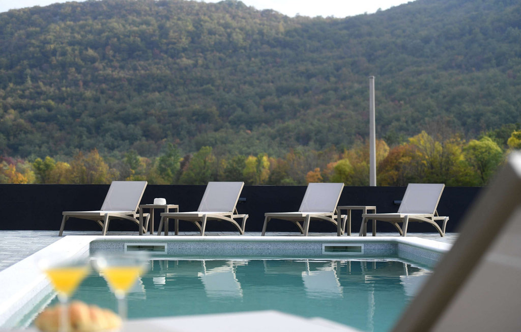 Ferienhaus - Gracac , Kroatien - CLD489 3