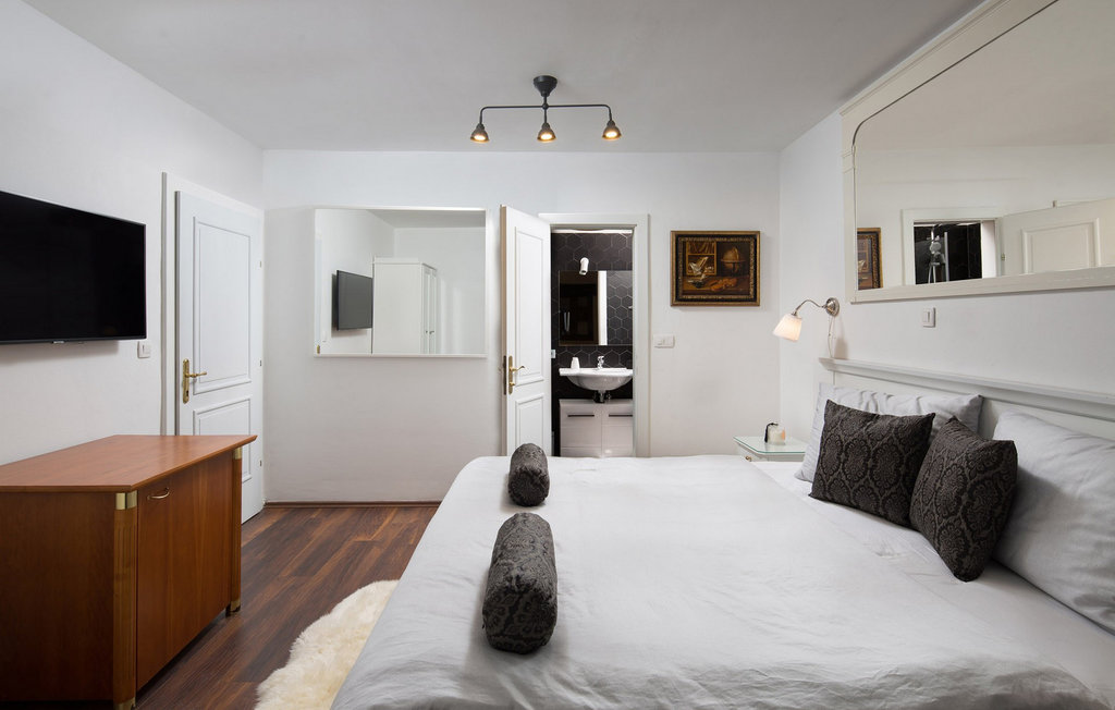 Feriehus - Visnjan , Kroatia - CLI073 18