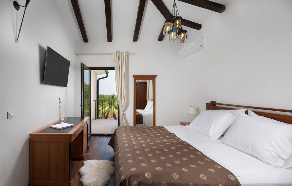 Feriehus - Visnjan , Kroatia - CLI073 20