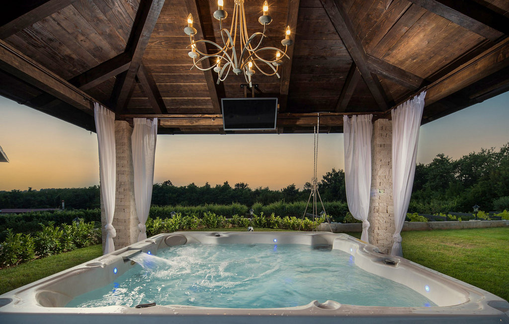 Feriehus - Visnjan , Kroatia - CLI073 2