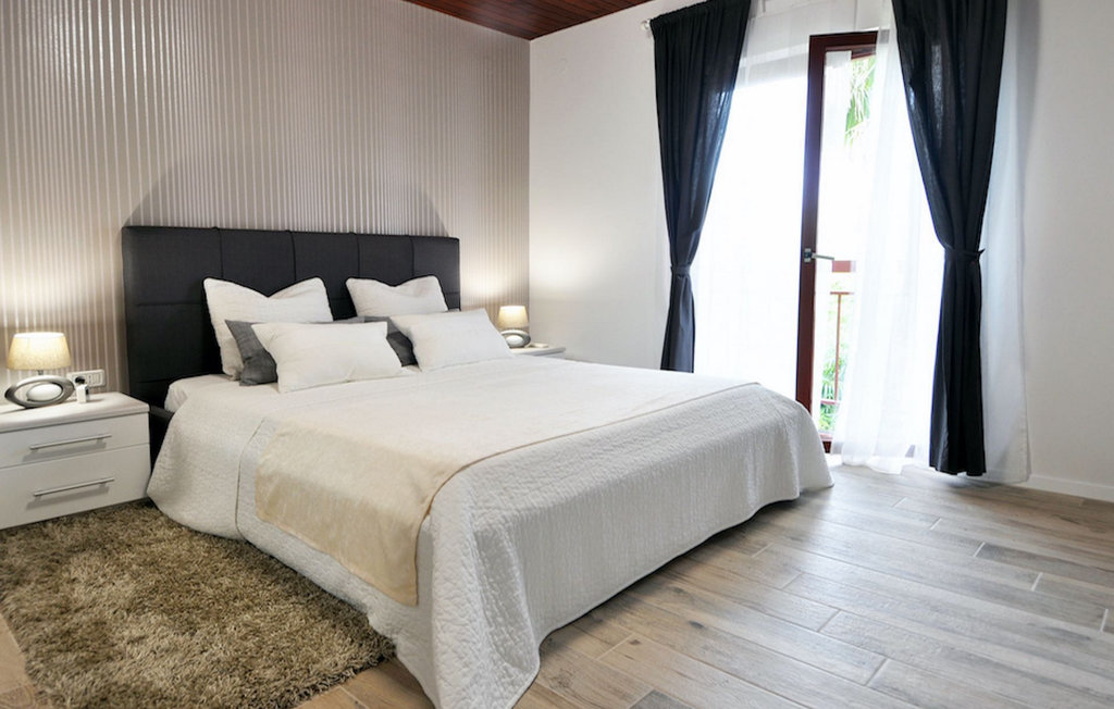 Feriehus - Pula , Kroatia - CLI269 5