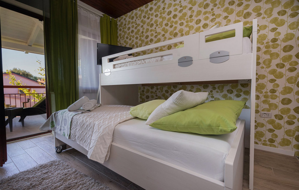 Feriehus - Pula , Kroatia - CLI269 42