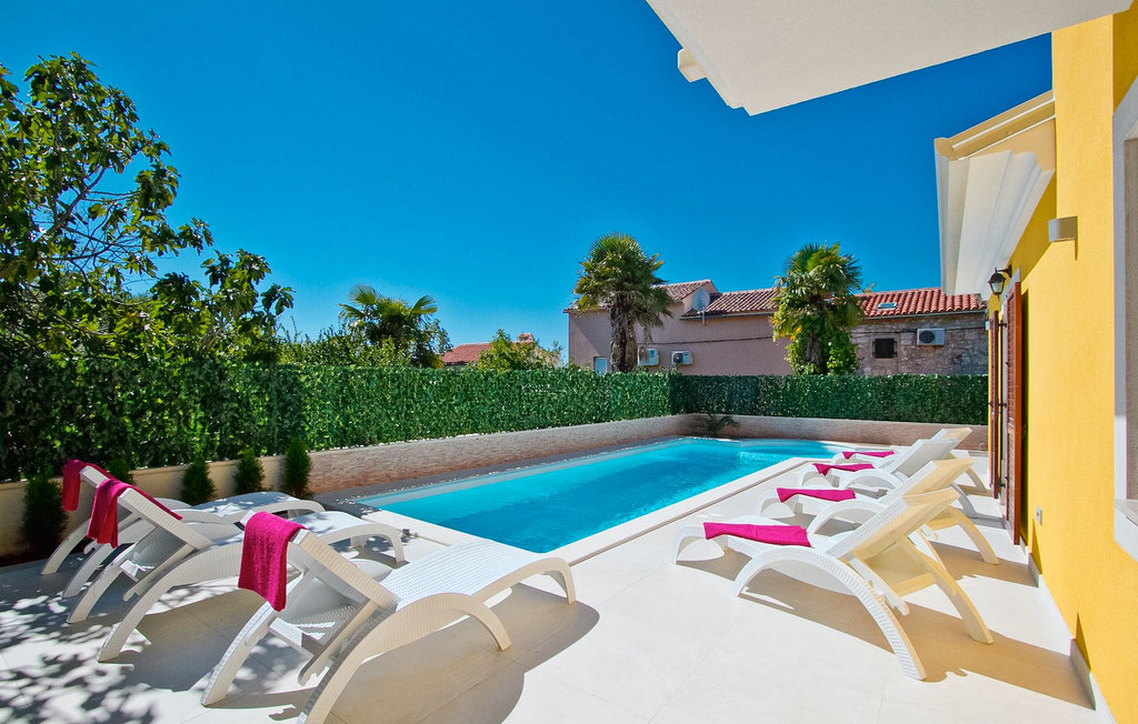 Feriehus - Banjole , Kroatia - CLI327 4