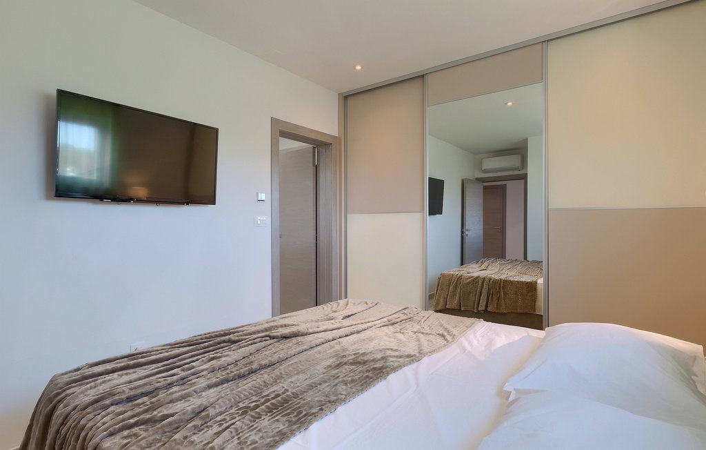 Vakantiehuis - Pula , Kroatië - CLI563 602