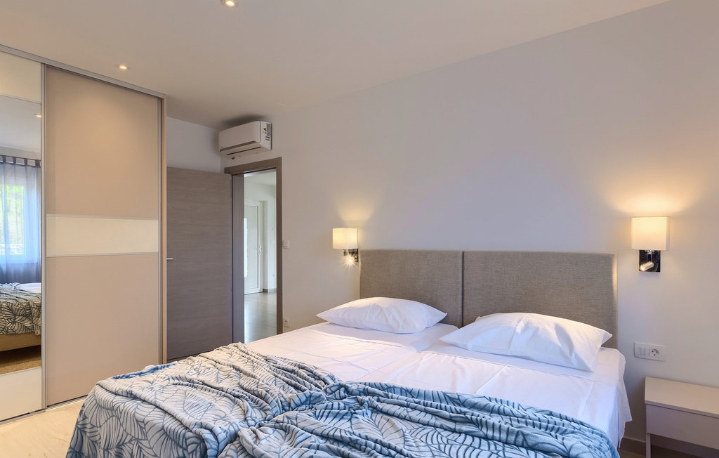 Vakantiehuis - Pula , Kroatië - CLI563 605