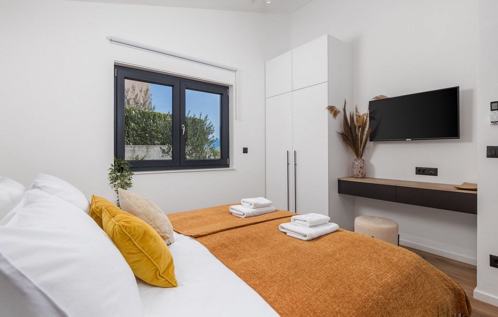 Ferienhaus - Krk - Dobrinj , Kroatien - CLK187 32