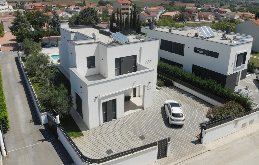 Feriehuse - Pula , Kroatien - CLS015 18