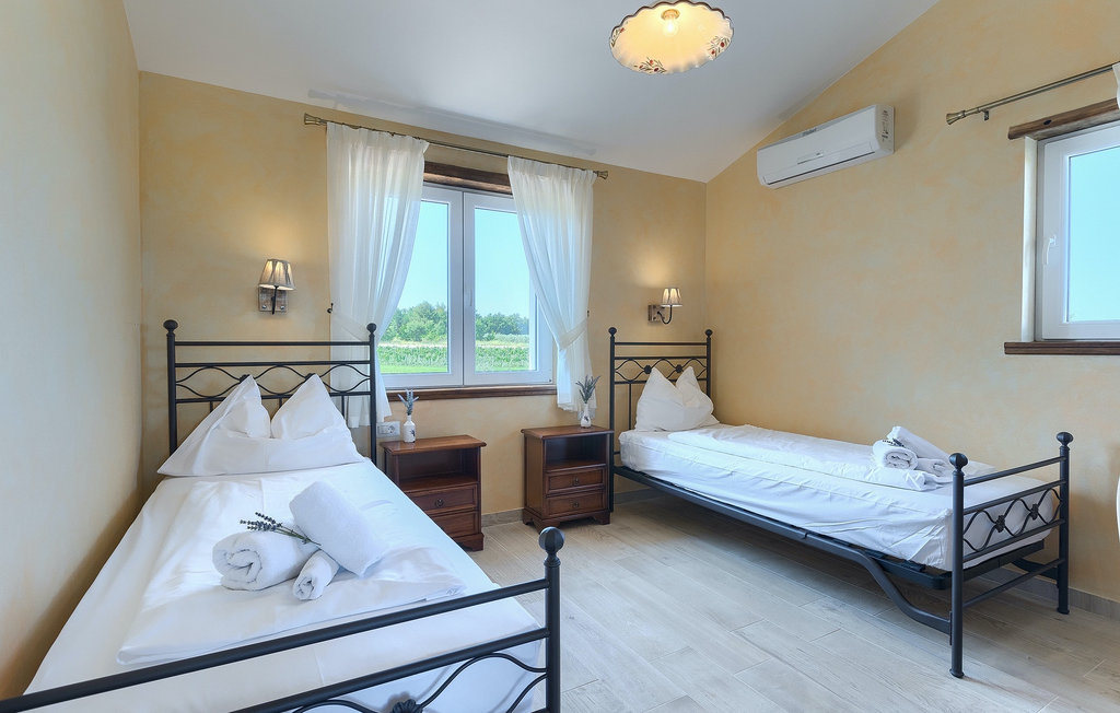 Ferienhaus - Porec-Baderna , Kroatien - CLS289 44