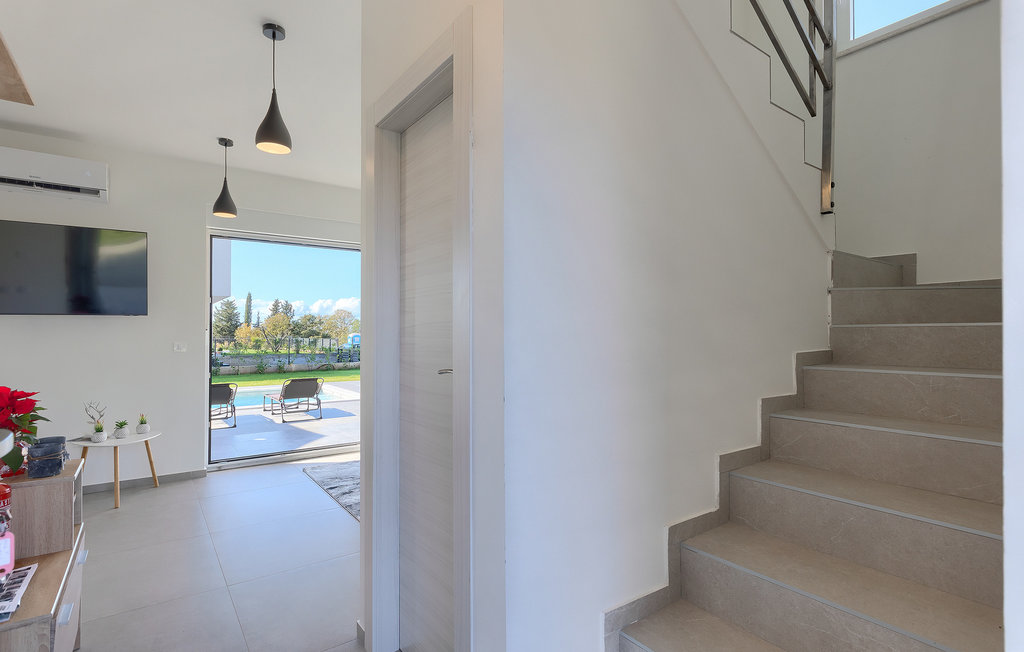 Semesterhus - Pula , Kroatien - CLS646 26