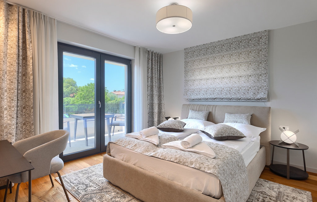 Feriehuse - Pula , Kroatien - CLS666 40