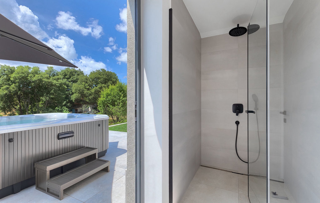 Feriehuse - Pula , Kroatien - CLS666 24