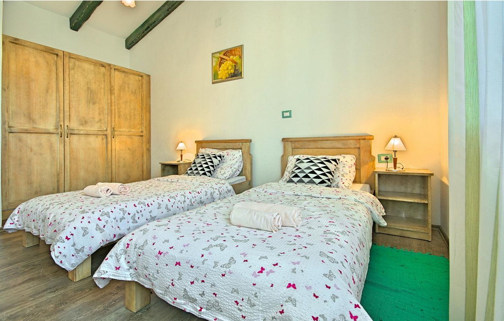 Ferienhaus - Tinjan , Kroatien - CLS843 32