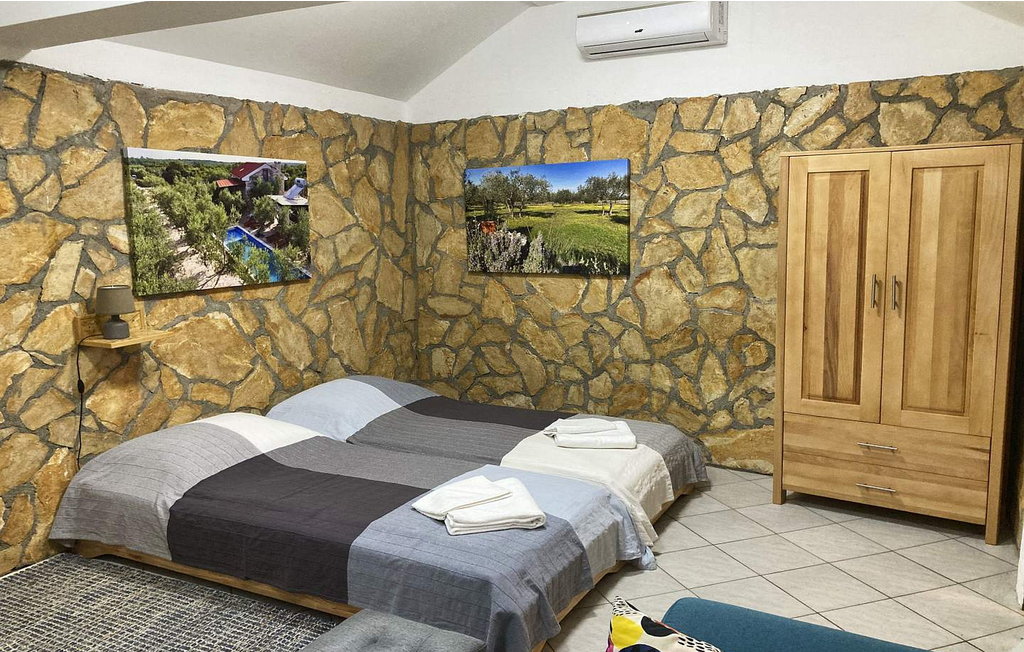 Ferienhaus - Bale , Kroatien - CLS932 24