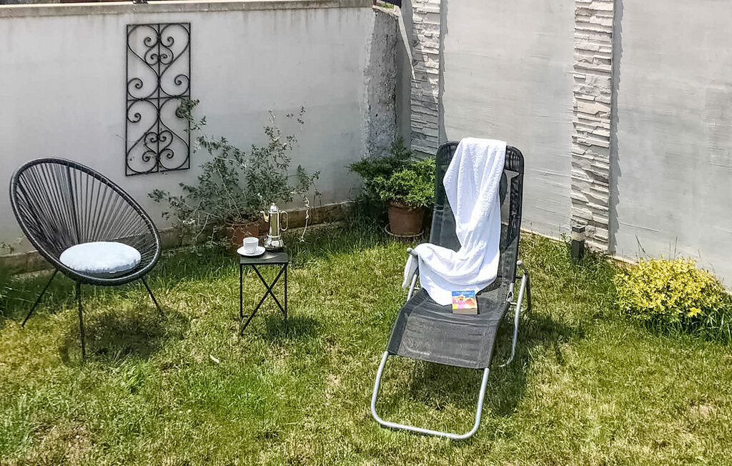 Ontdek een stukje paradijs in Casa Briscola, perfect gelegen in het hart van Marana. Casa Briscola is ontworpen voor comfort en gemak en heeft een volledig omheinde tuin om je privacy te garanderen. D..