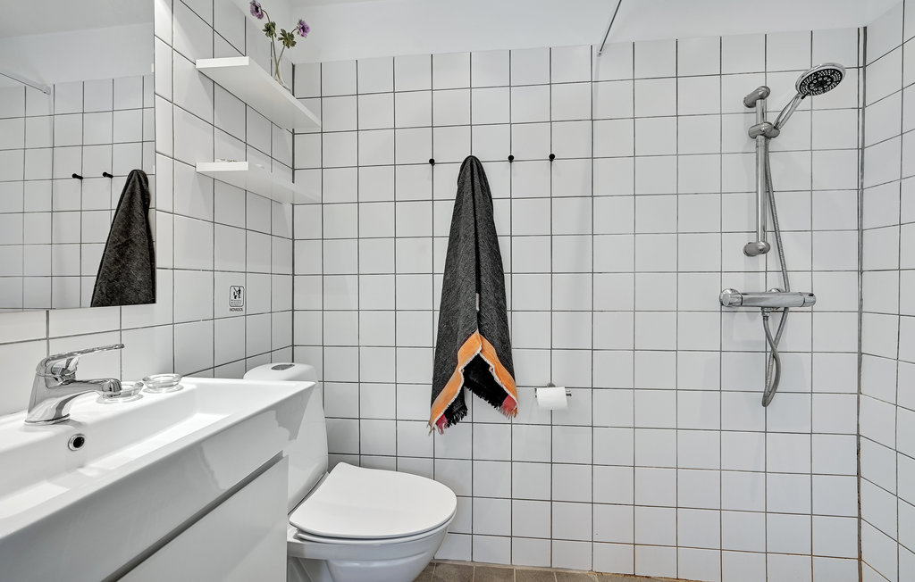 Semesterhus - Øer Strand , Danmark - D04362 24