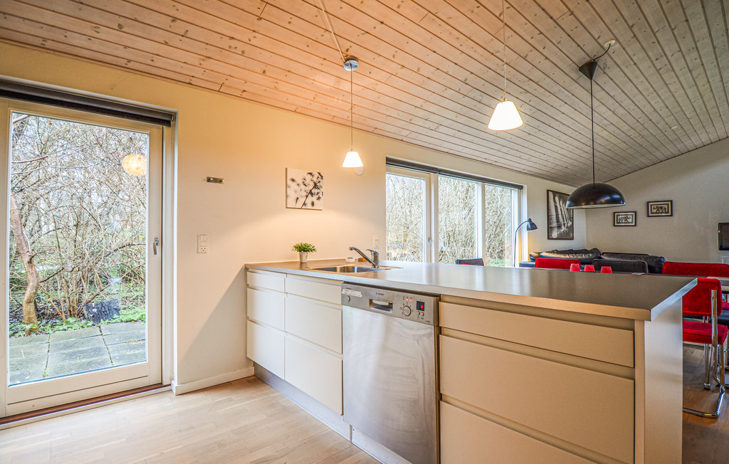 Feriehuse - Øer Strand , Danmark - D04268 10