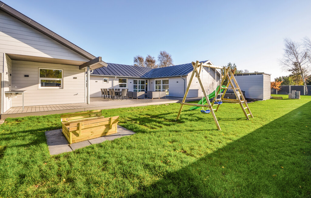 Feriehuse - Øer Strand , Danmark - D04196 1