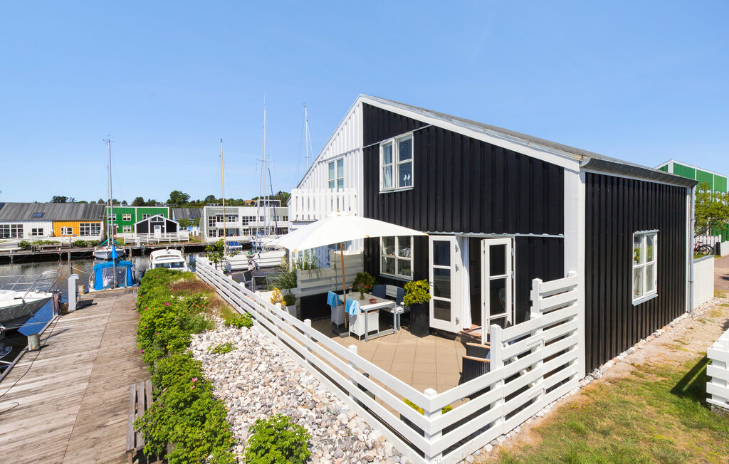 Feriehuse - Øer Strand , Danmark - D04617 1