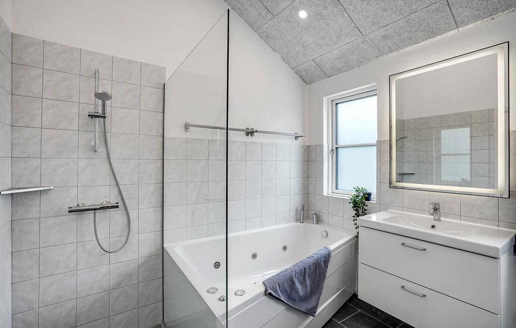 Feriehus - Femmøller Bakker , Danmark - D20017 20