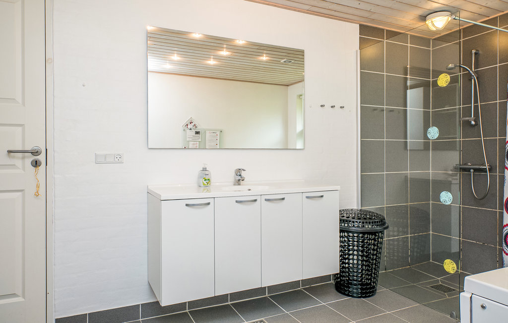 Semesterhus - Helberskov Strand , Danmark - D6069 22