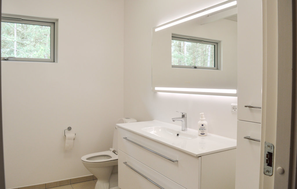 Semesterhus - Helberskov Strand , Danmark - D6333 13