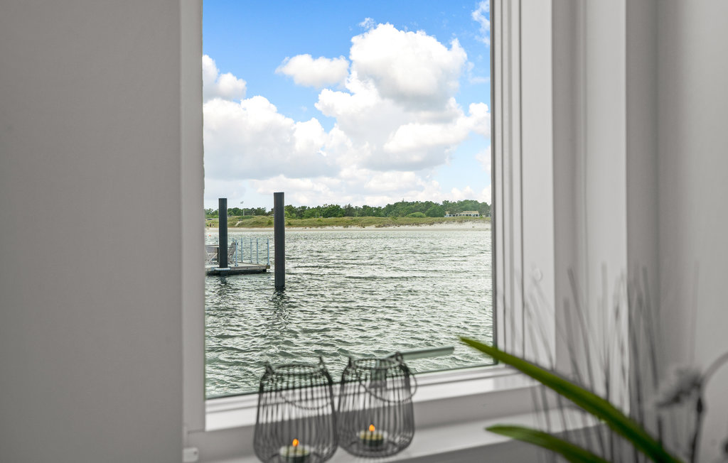 Husbåd - Grenå Strand , Danmark - D70112 2