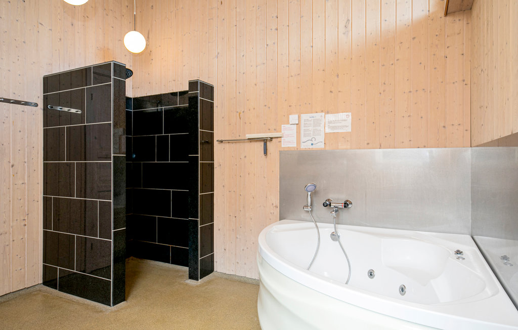 Semesterhus - Nr. Lyngby Strand , Danmark - D7128 5