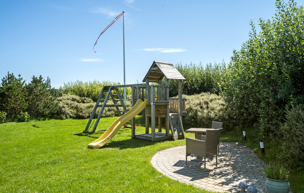 Feriehuse - Nr. Lyngby Strand , Danmark - D7115 14