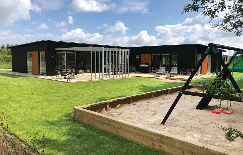 Feriehus - Fjellerup , Danmark - D74330 2