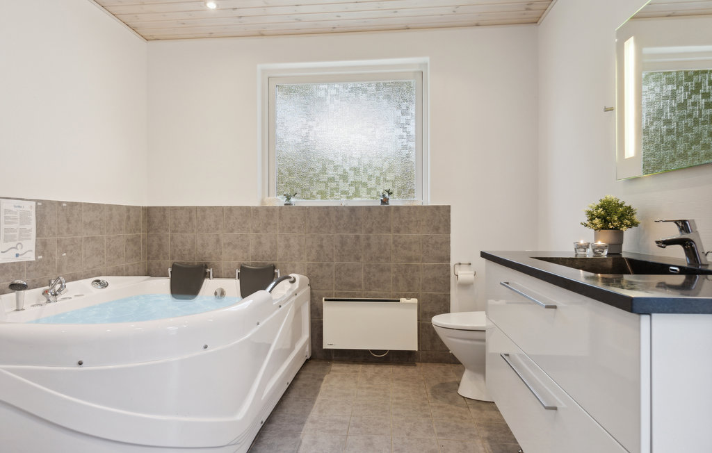 Semesterhus - Nr. Lyngby Strand , Danmark - D7600 8