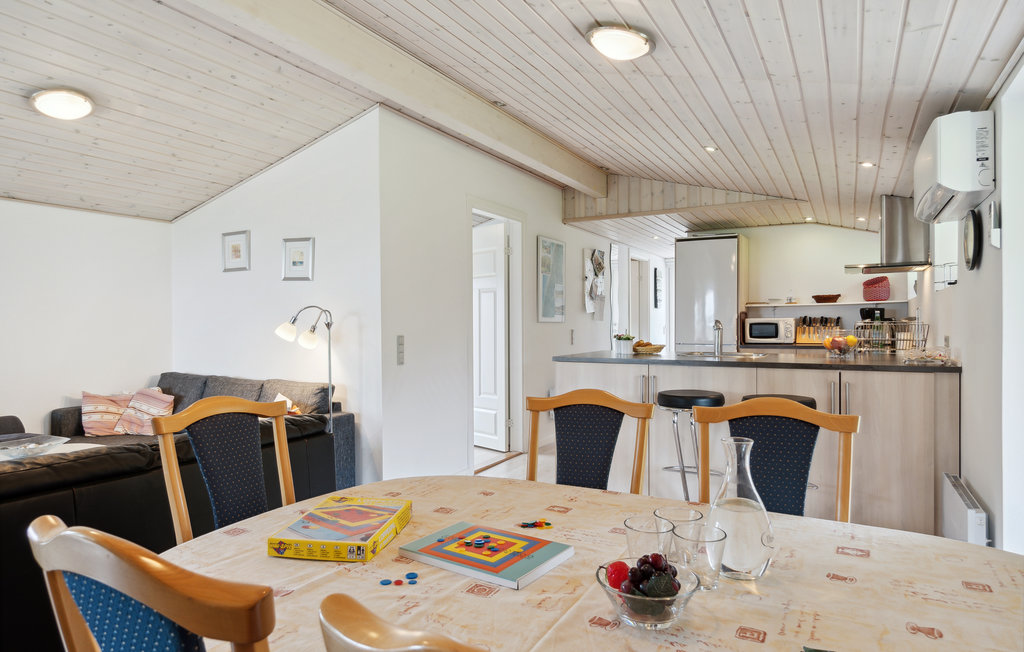 Feriehus - Nr. Lyngby Strand , Danmark - D7612 6
