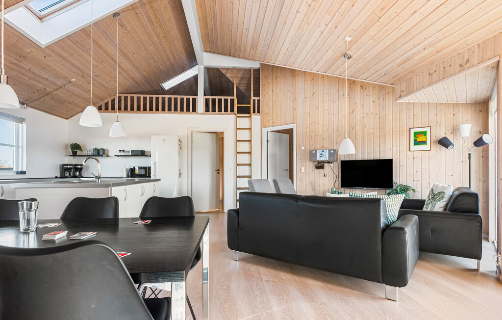 Feriehus - Nr. Lyngby Strand , Danmark - D7640 16